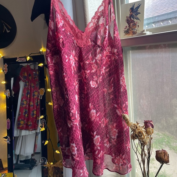 Secret treasures maroon lace floral cami - Picture 3 of 15